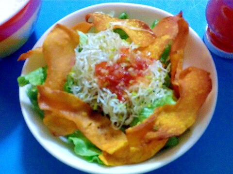 タイ風カボチャチップスサラダ